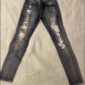 Judy Blue skinny fit size 15/32 distressed